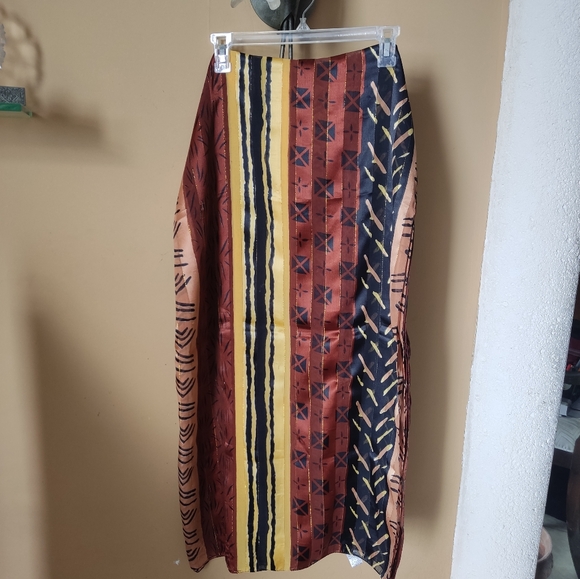 Peppermint Bay Sheer Tropical Scarf Sarong Cover Up Size 41 3/4" x 73" - Picture 7 of 10